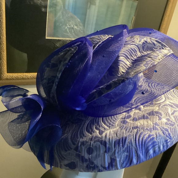 Woman’s wool hat BLUE N SILVER GLITTER a LARGE. MUST SEE USA MADE - Picture 6 of 8